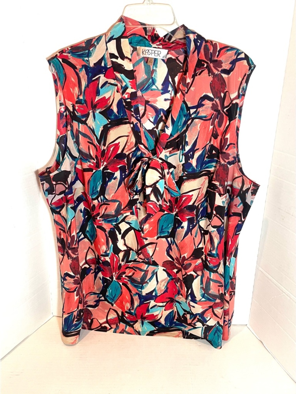Kasper 3X Plus Size Floral Sleeveless Blouse Tie Front Lightweight Top - Picture 2 of 13